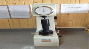 Rockwell hardness meter